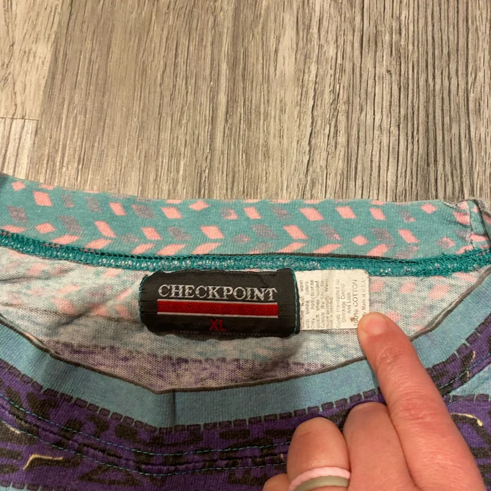 Vintage Single Stitch T Shirt Blue Purple Thrashed Size XL Checkpoint - Picture 8 of 8